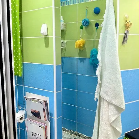 Les Pieds Dans L'eau Apartment *